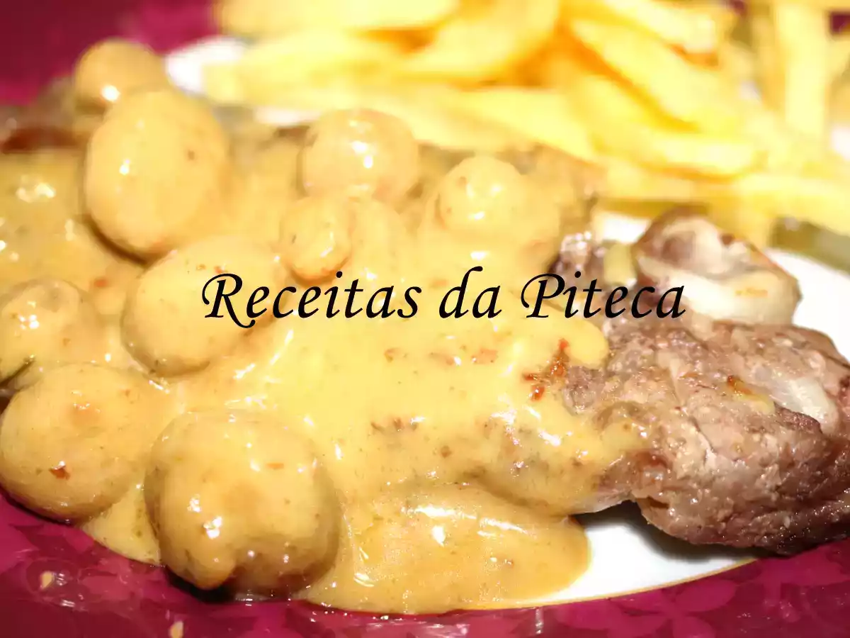 Costeletas do cachaço com molho de cogumelos e mostarda com mel - foto 2