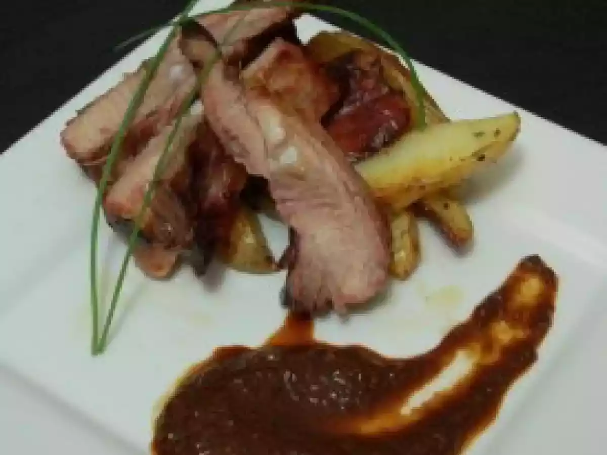 Costelinha assada com batatas e redução da marinada - foto 2