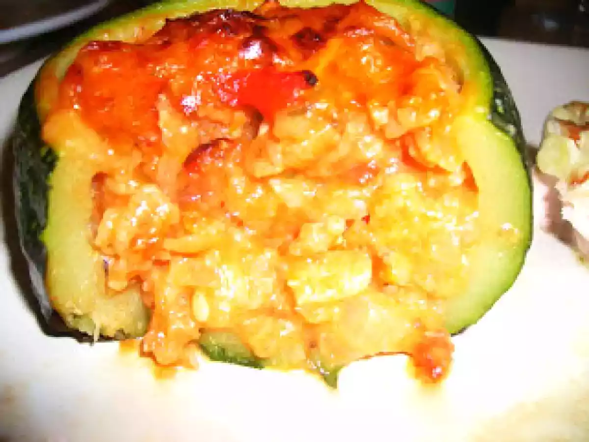 Courgette em Bola Recheado com Salmão e molho de Cogumelos e Gengibre