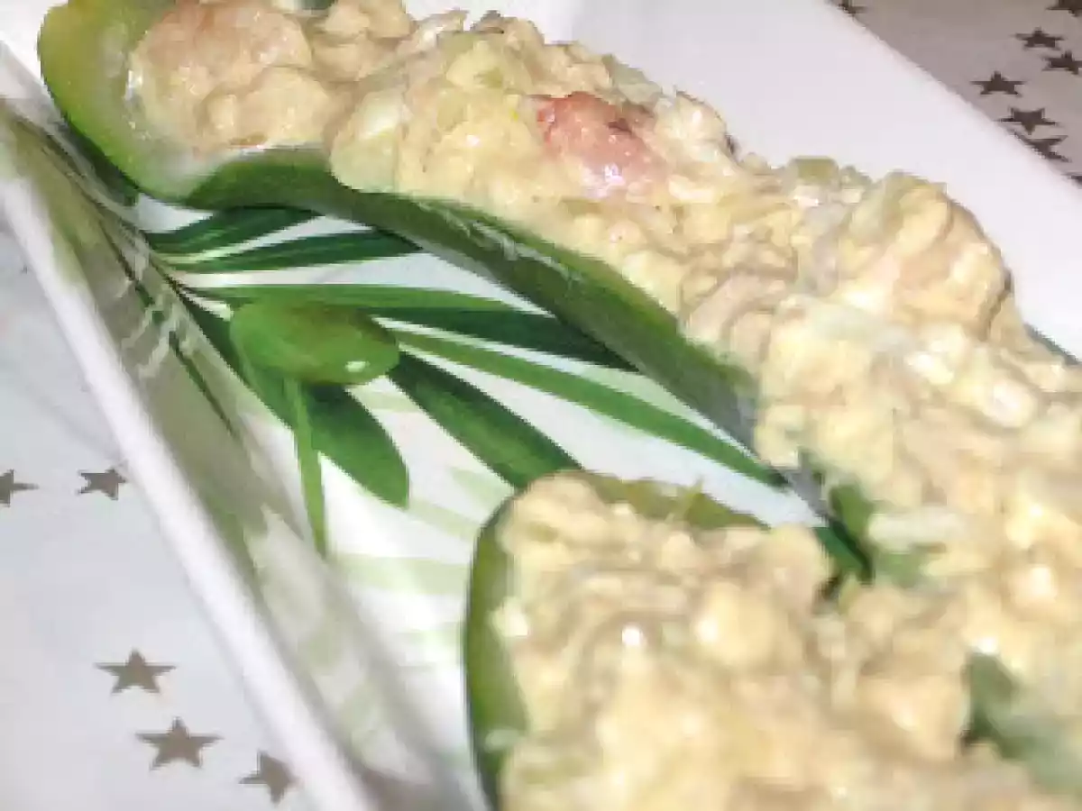 Courgettes recheadas e sopa de peixe com marisco