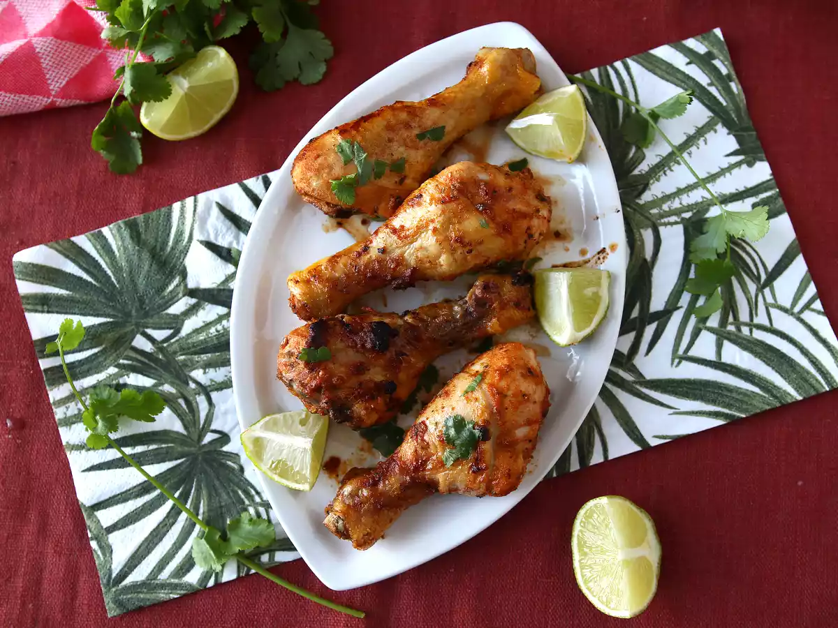 Coxa de frango marinada com molho mexicano - foto 3