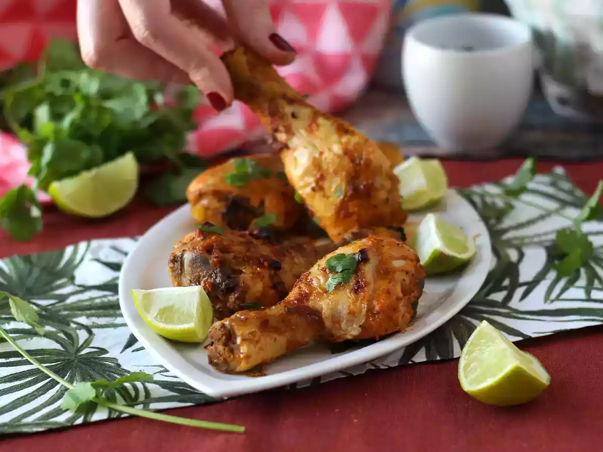 Coxa de frango marinada com molho mexicano - foto 5