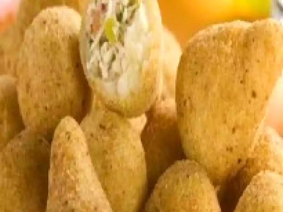 Coxinha com massa de arroz