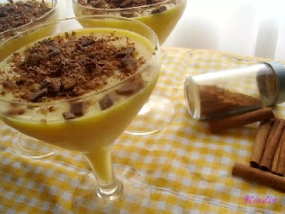 Creme custard aromatizado com cardamomo e chocolate ralado - foto 2