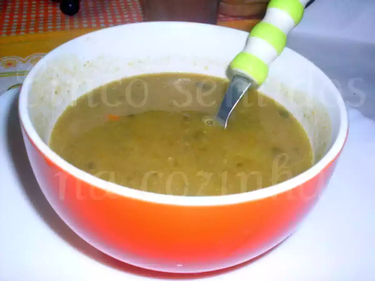 Creme de bróculos, espinafres e agrião