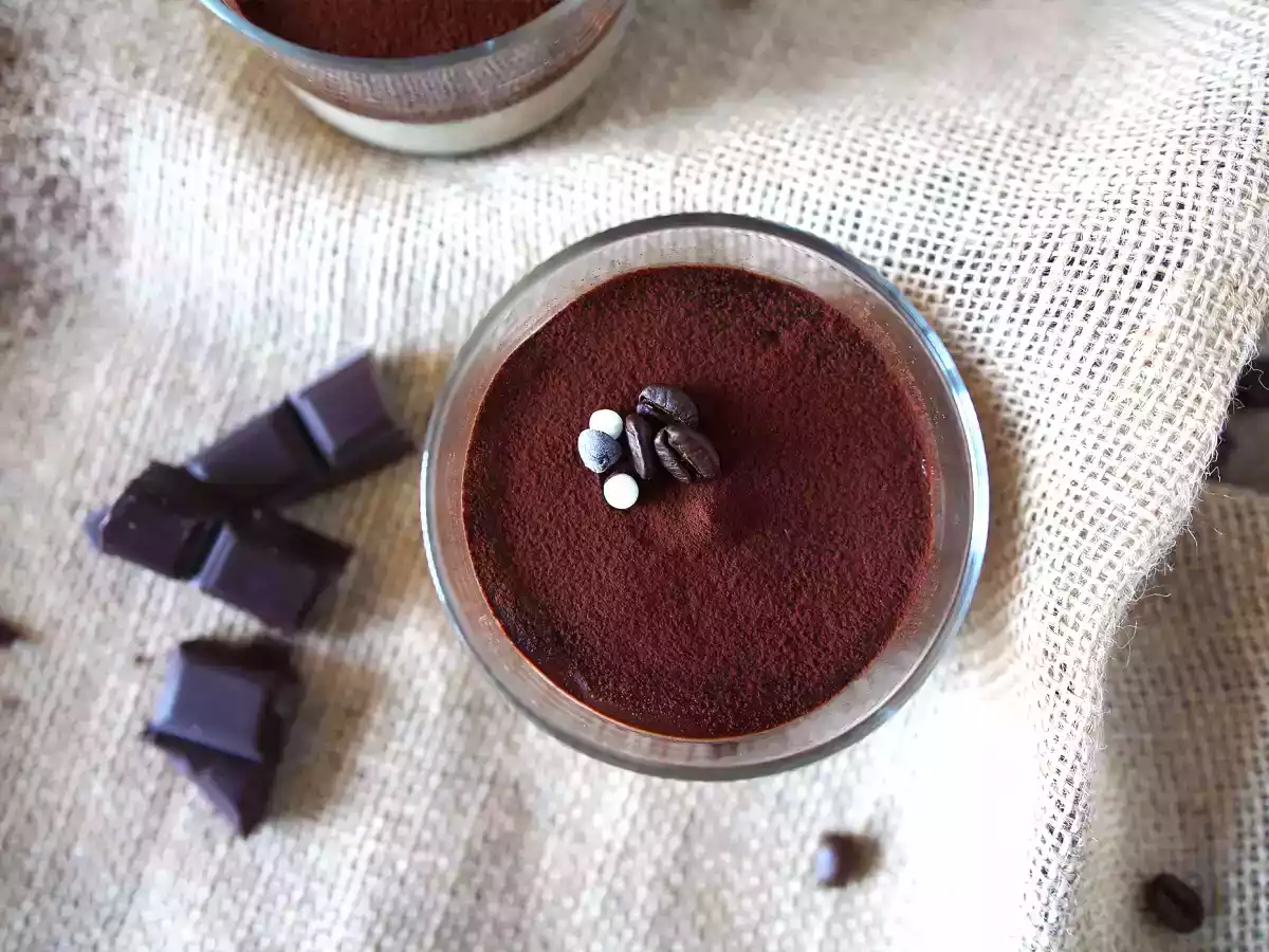 Creme de café com cobertura de chocolate e café - foto 4