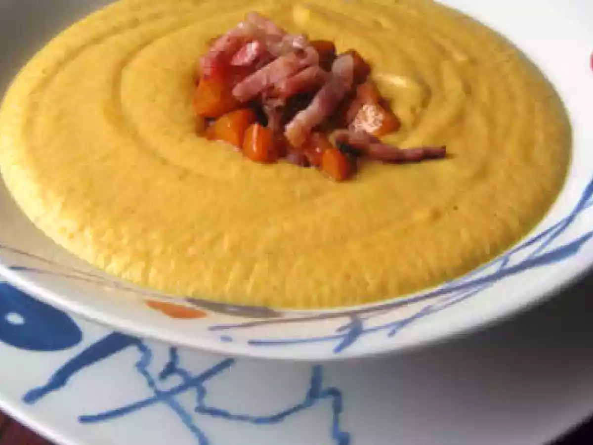 Creme de Cenoura com Bacon