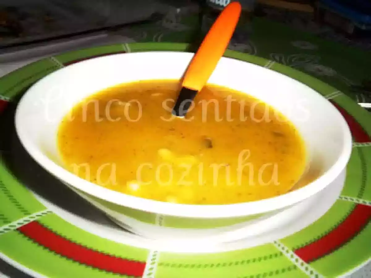 Creme de courgette, alho francês e coentros - foto 2