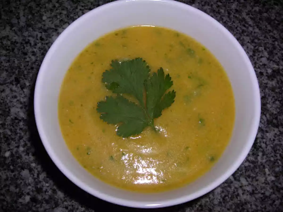 Creme de Couve Flor com Coentros
