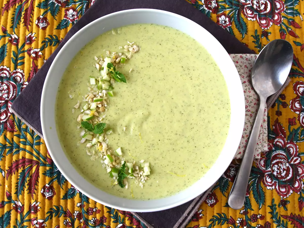 Creme de curgete (abobrinha) com maçã verde e iogurte pronta em 30 minutos - foto 6