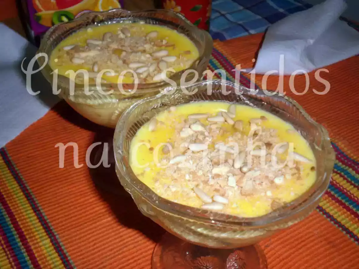 Creme de custard com bolacha maria e pinhões - foto 3