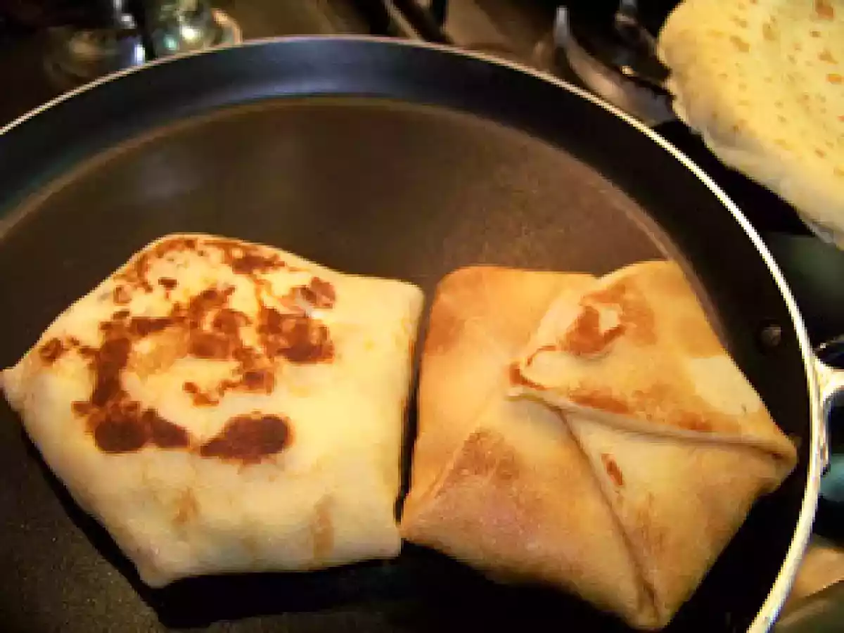 Crepe de camarão com cream cheese