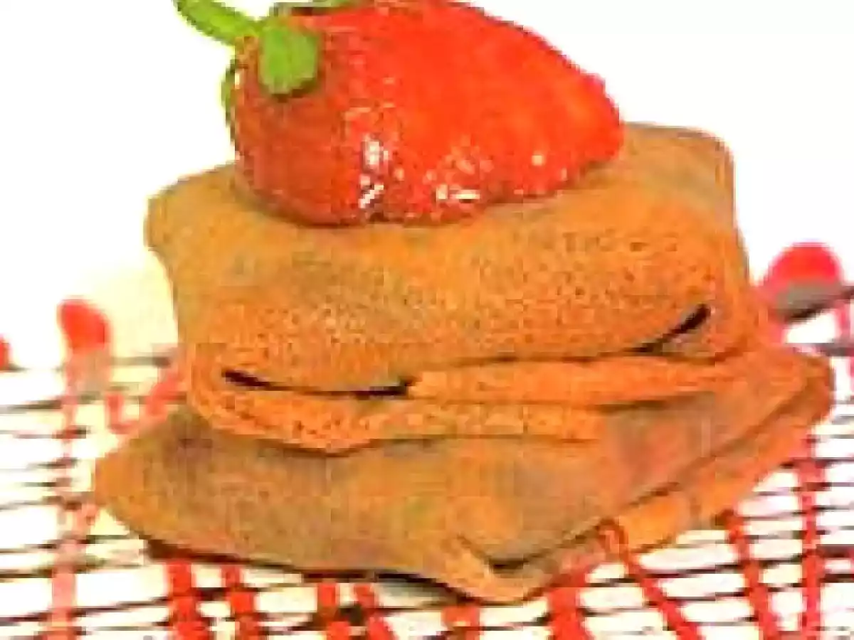 Crepe de chocolate e morango