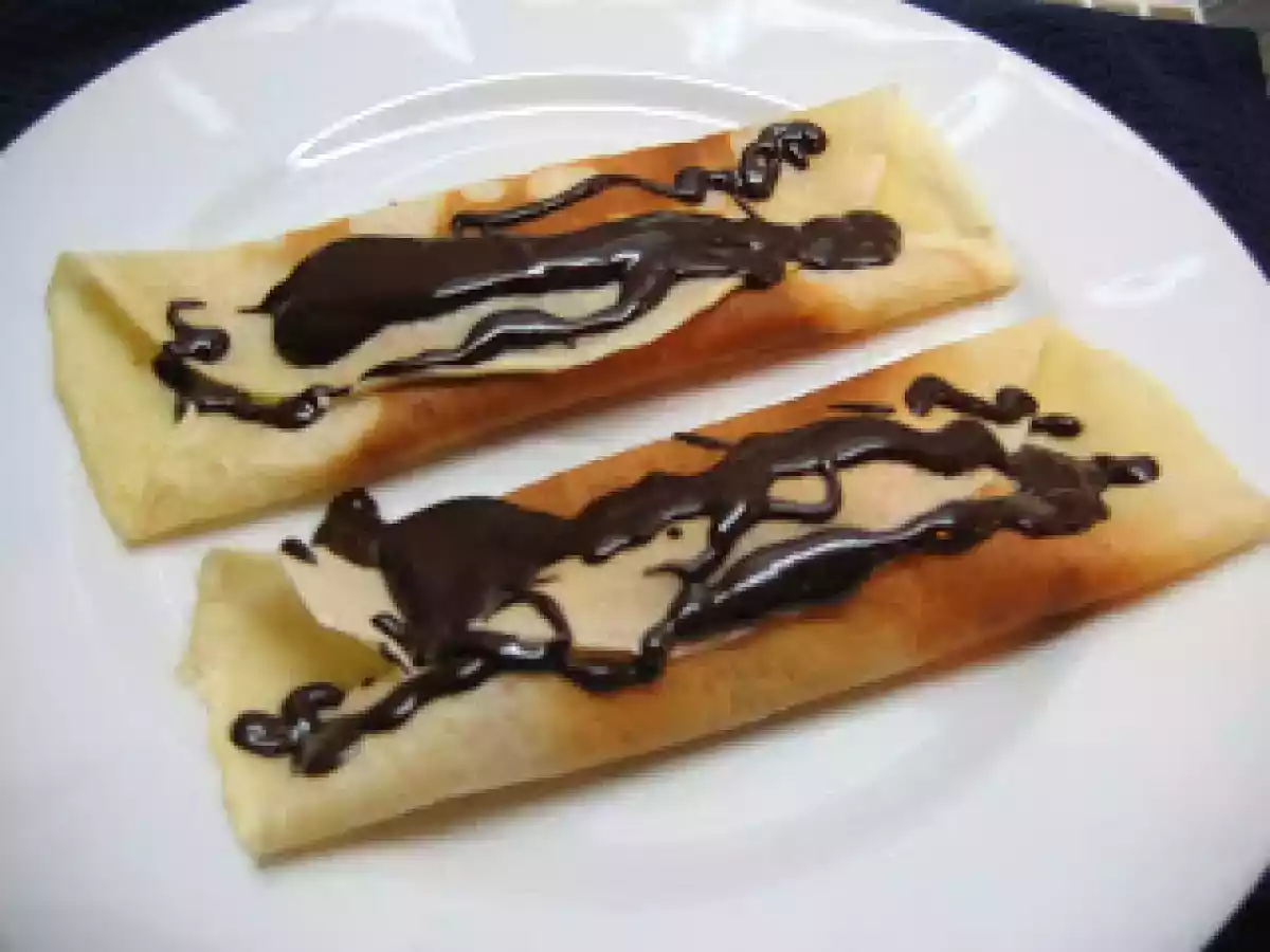 Crepes com Gelado e Chocolate