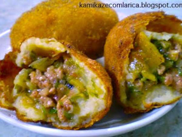 Croquete cremoso de carne