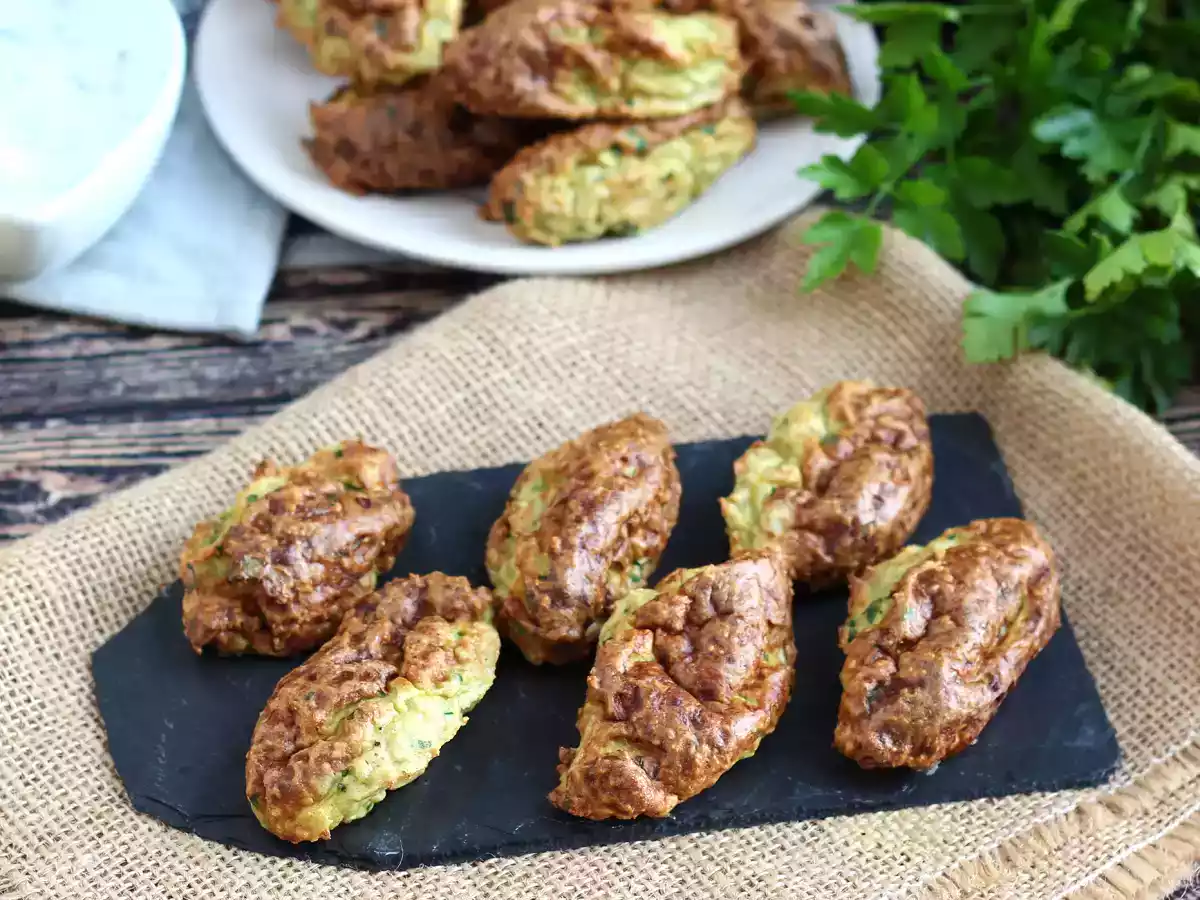 Croquete de peixe com limão assado no forno