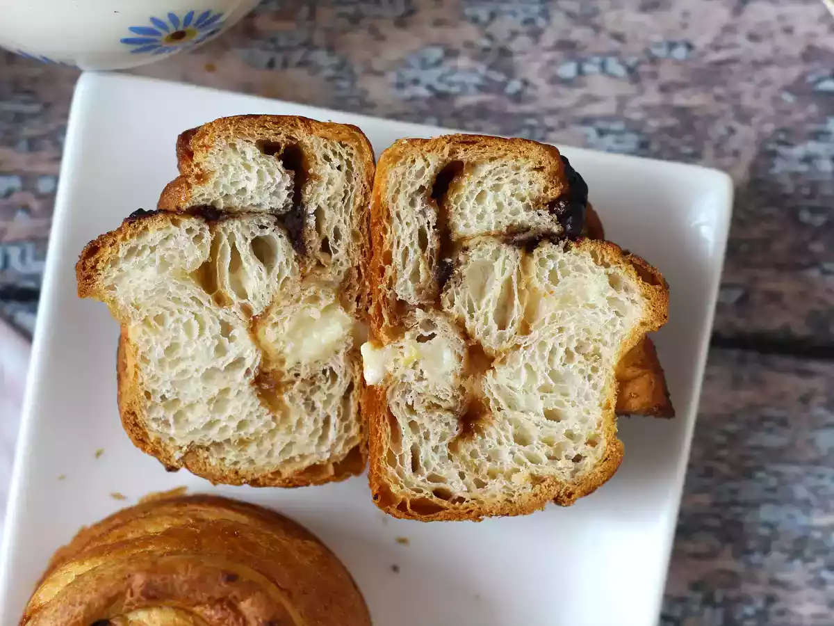 Cruffins recheados com creme e chocolate: a irresistível combinação de croissant e muffin - foto 2