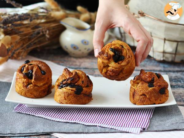 Cruffins recheados com creme e chocolate: a irresistível combinação de croissant e muffin