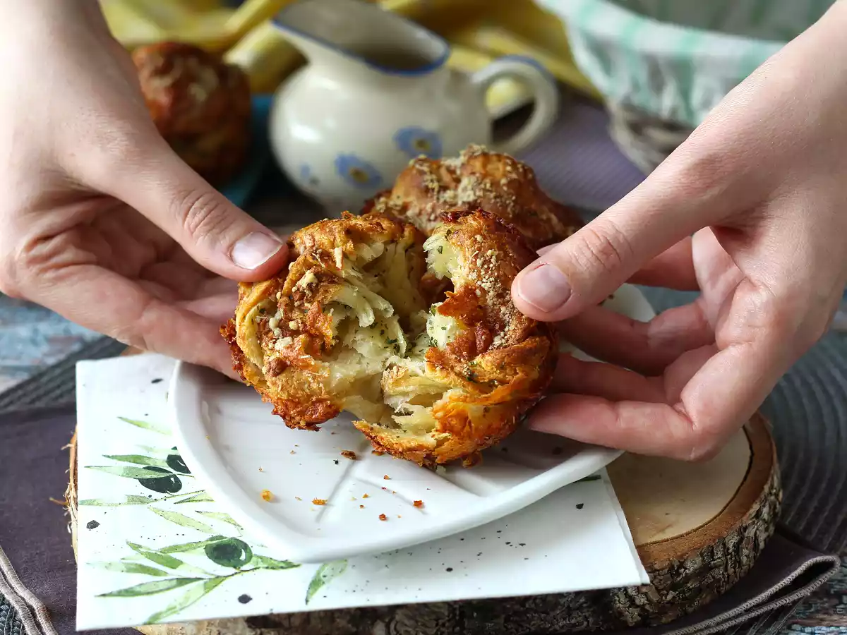 Cruffins salgados, a combinação do croissant e do muffin, sabor queijo - foto 6