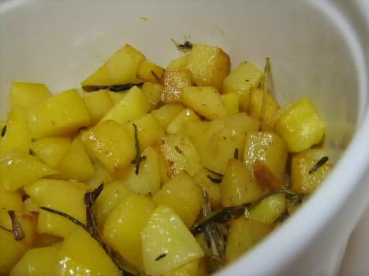 Cubinhos de Batata Assada com Alecrim