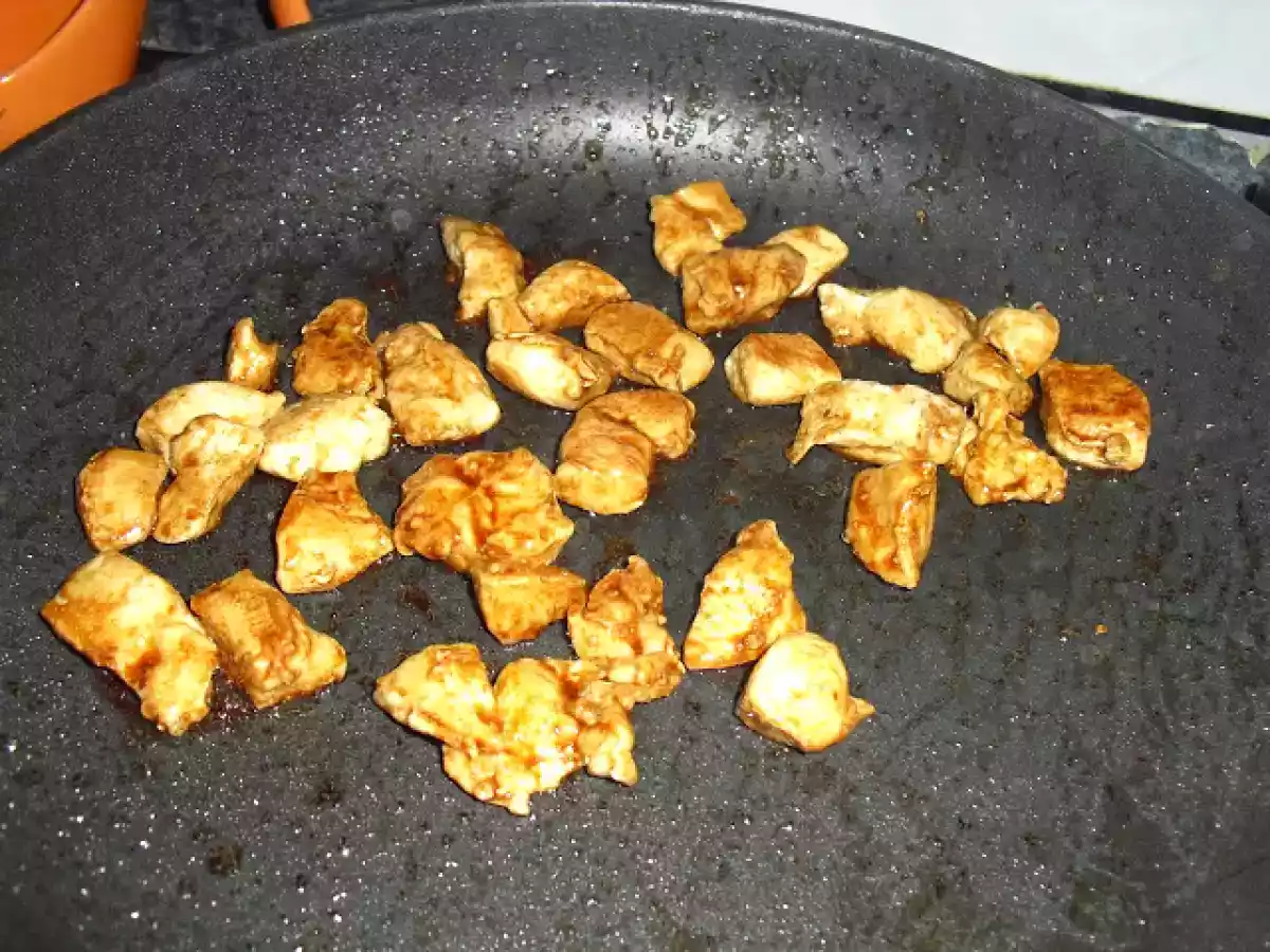 Cubos de frango em molho de iogurte - foto 4