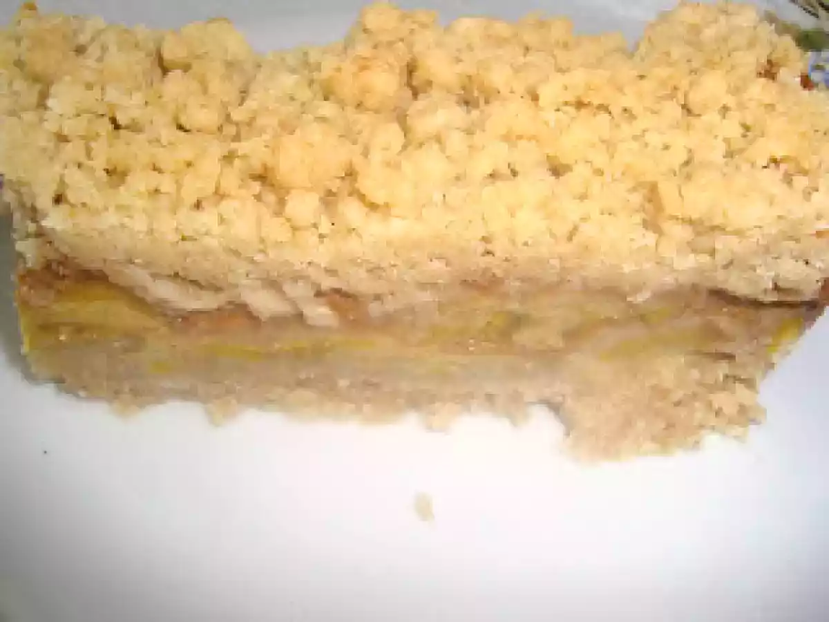 CUCA DE BANANA COM AVEIA E DOCE DE LEITE