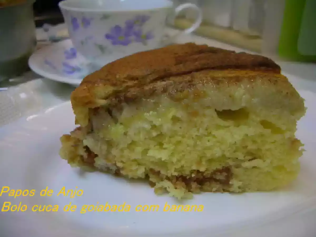 Cuca de goiabada com banana mágica !! - foto 3
