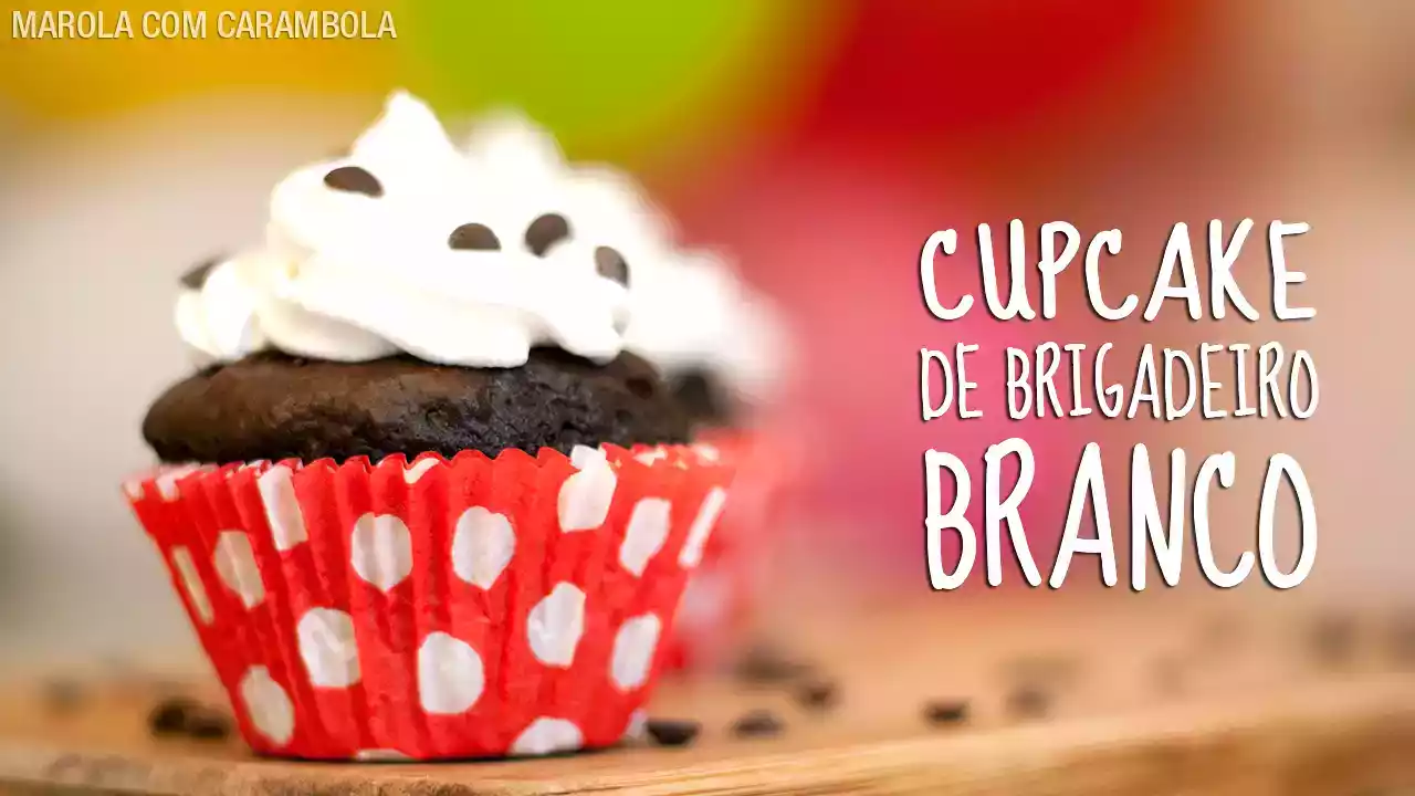 Deliciosos Cupcakes Halloween Com Creme Branco Preto Fundo Rosa — Foto ©  AntonMatyukha #312306164, image size:1280x720