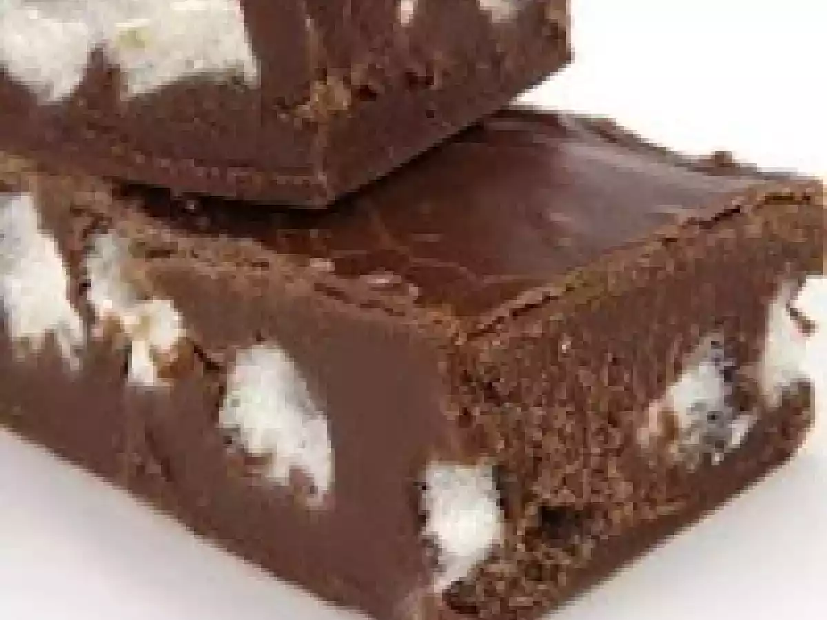 CUPCAKE DE CUPUAÇU E NUTELLA - BROWN DAY