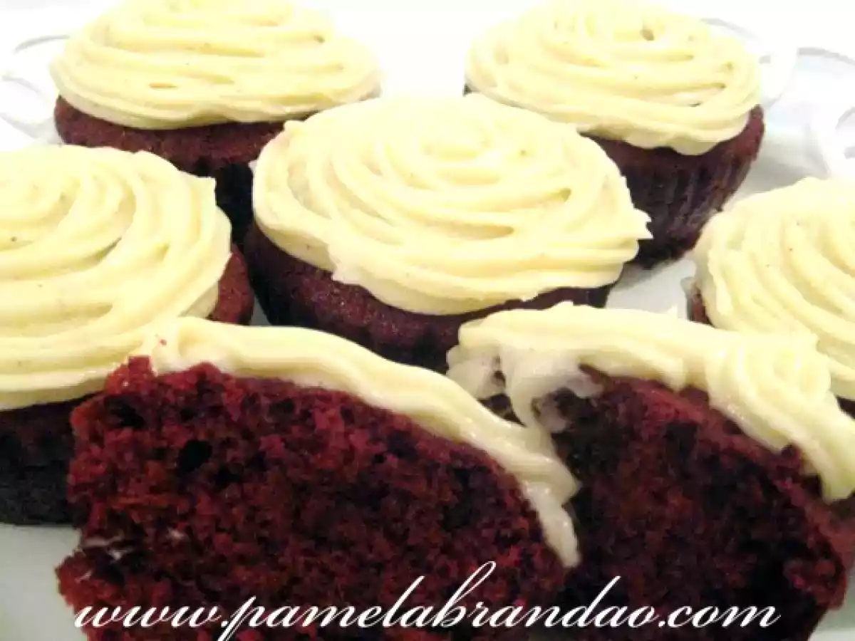 Cupcake de Veludo Vermelho (Red Velvet Cupcake)