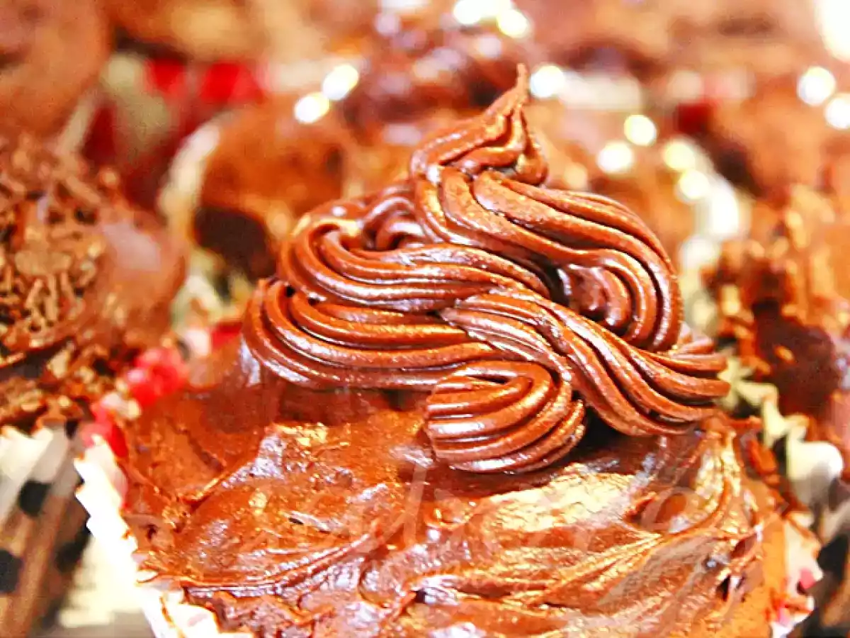 Cupcakes de chocolate com cobertura de Cacau - foto 3