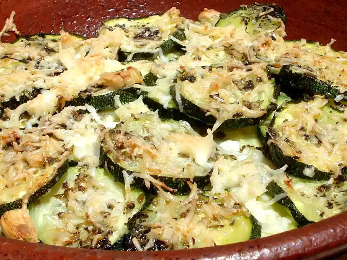 Curgetes no forno com ervas e queijo - foto 2