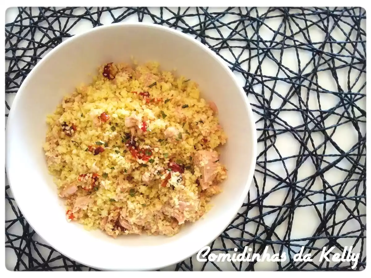 Cuscuz de atum e tomate seco