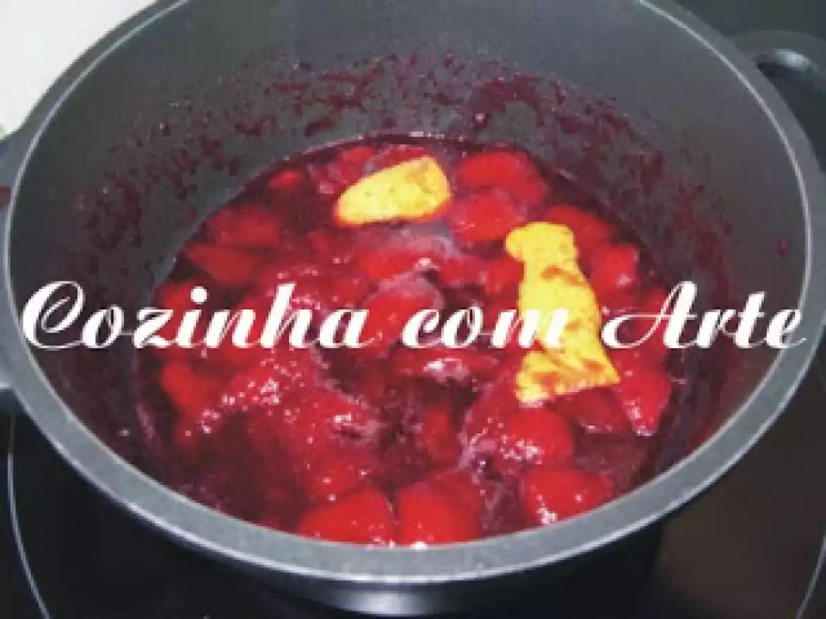 Doce de ameixa com iogurte - foto 4