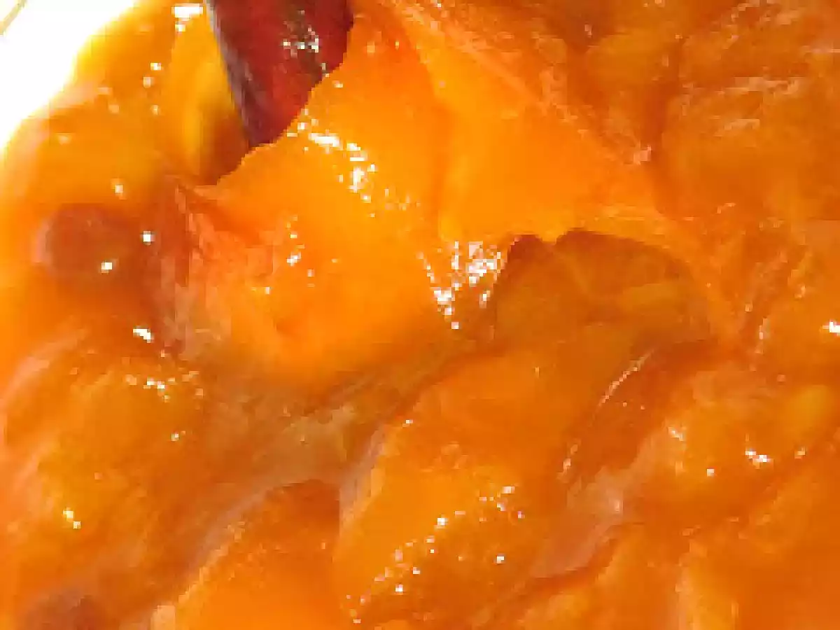 Doce de damasco e cravinho
