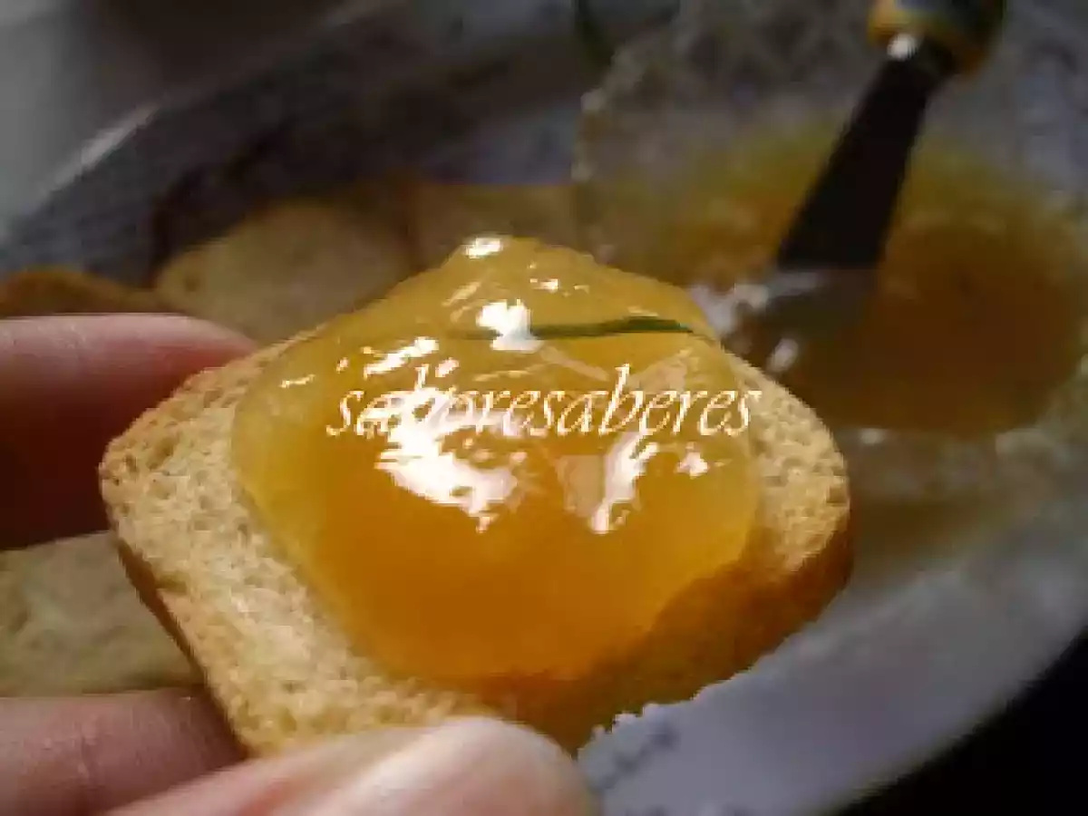 Doce de Pêra, Maça e Pêssego aromatizado com Alecrim