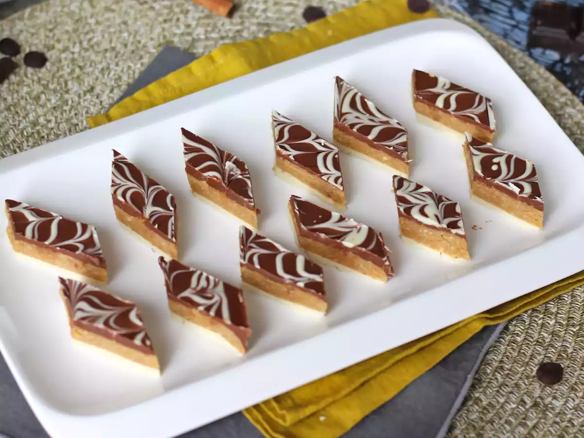 Doce marroquino Rkhama com amendoim e chocolate, fácil e sem forno - foto 4