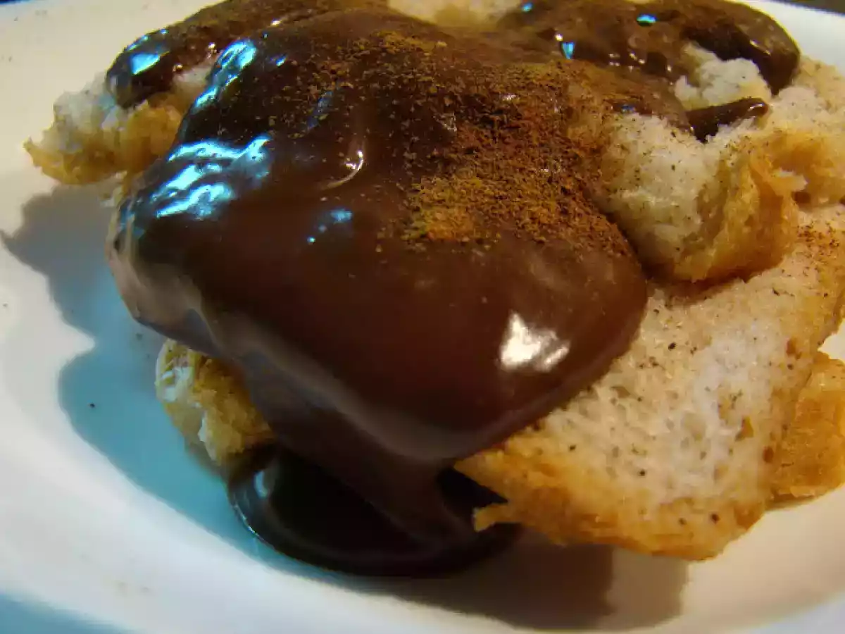 Doce Rápido com Pão de Forma e Chocolate Quente - Aproveitamentos