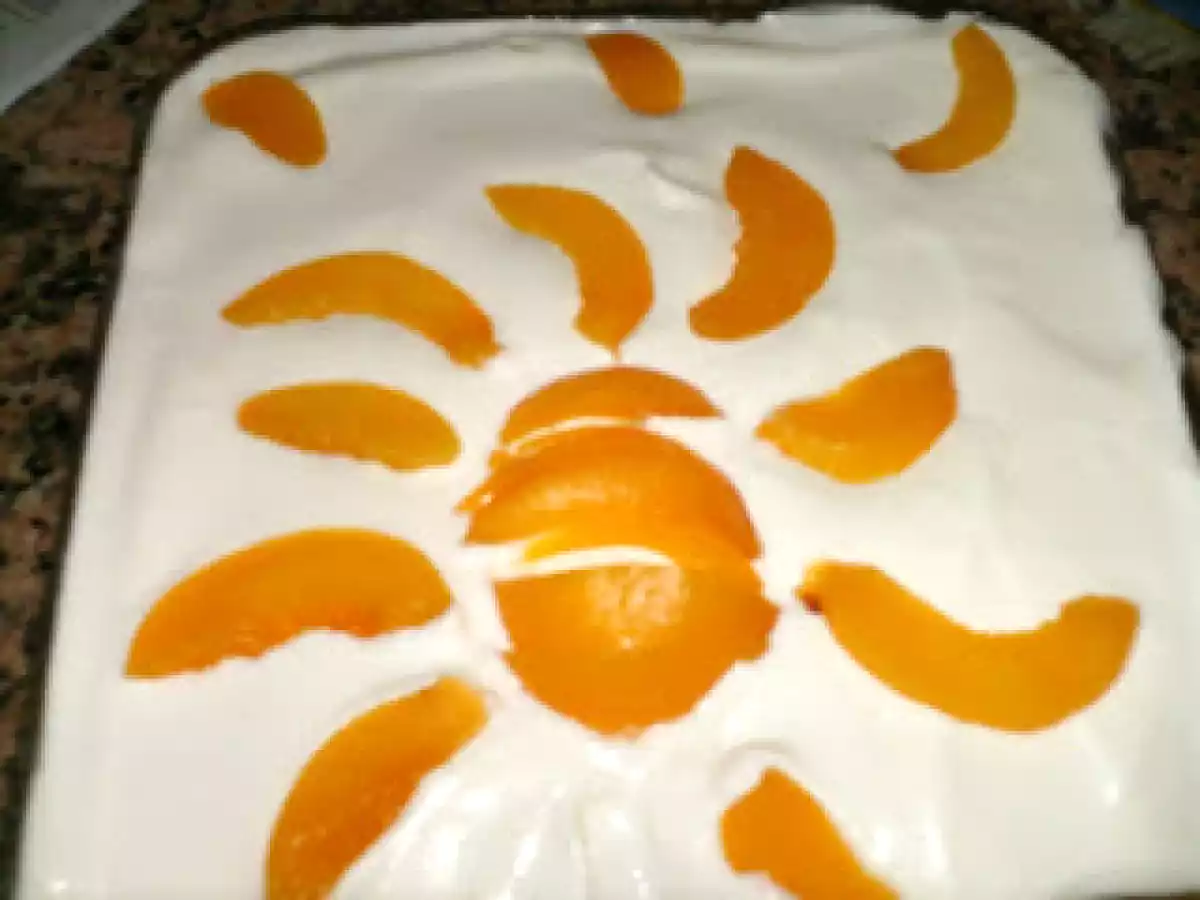 Doce sucesso em camadas de pêssego