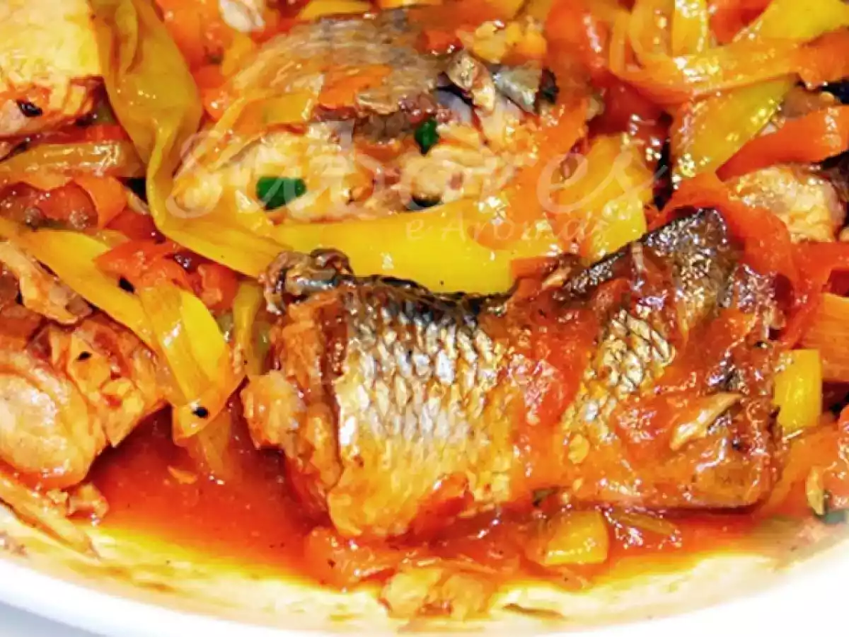 Dourada Agridoce com Alho Francês e Cenouras - foto 2