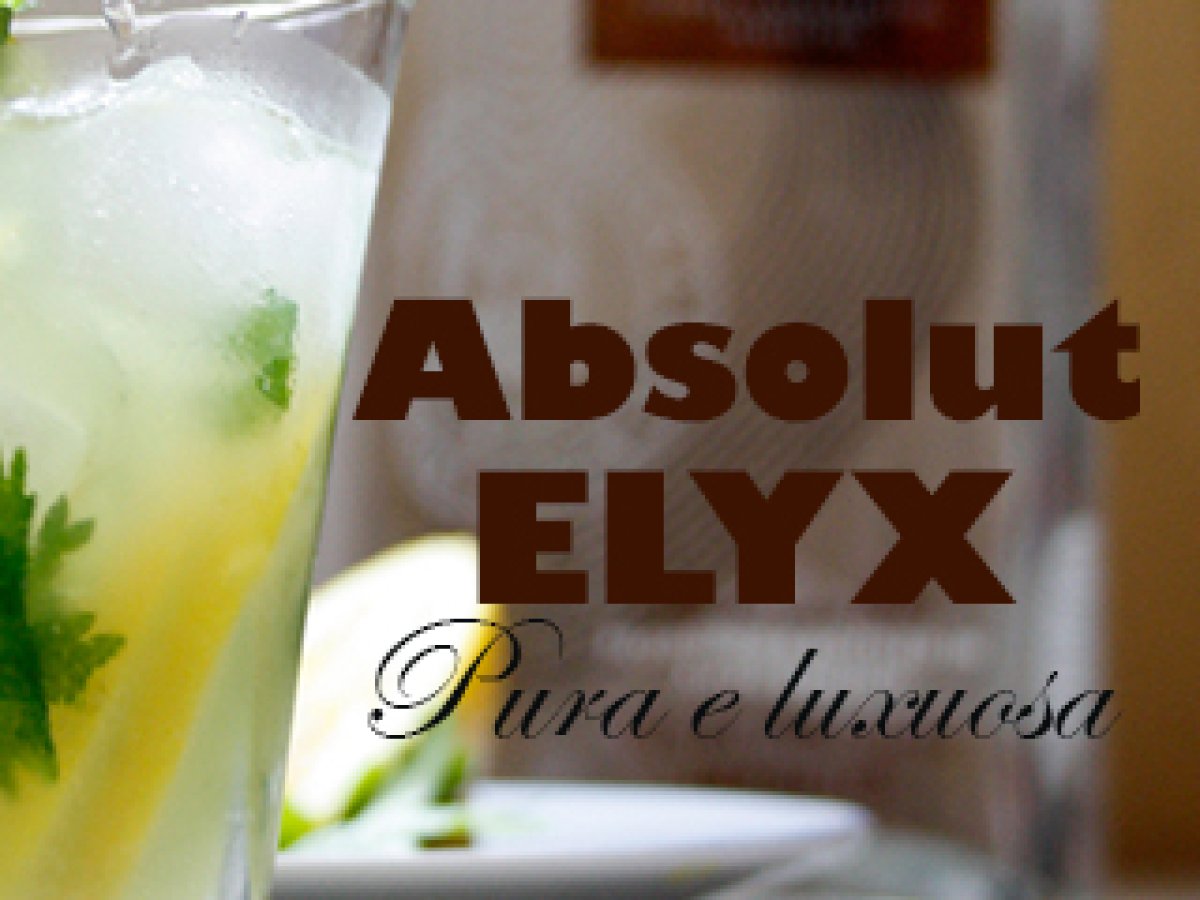Drink com Limão Siciliano e salsinha