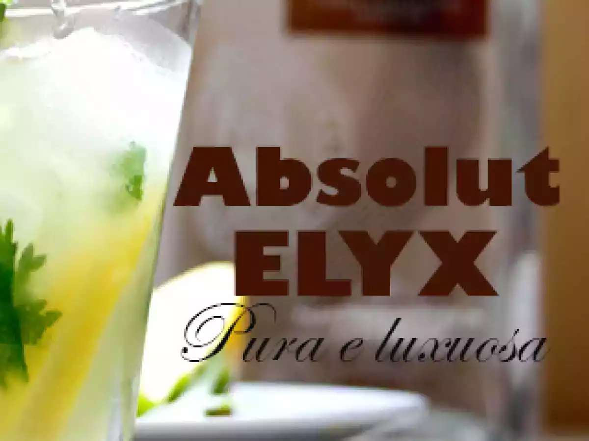 Drink com Limão Siciliano e salsinha
