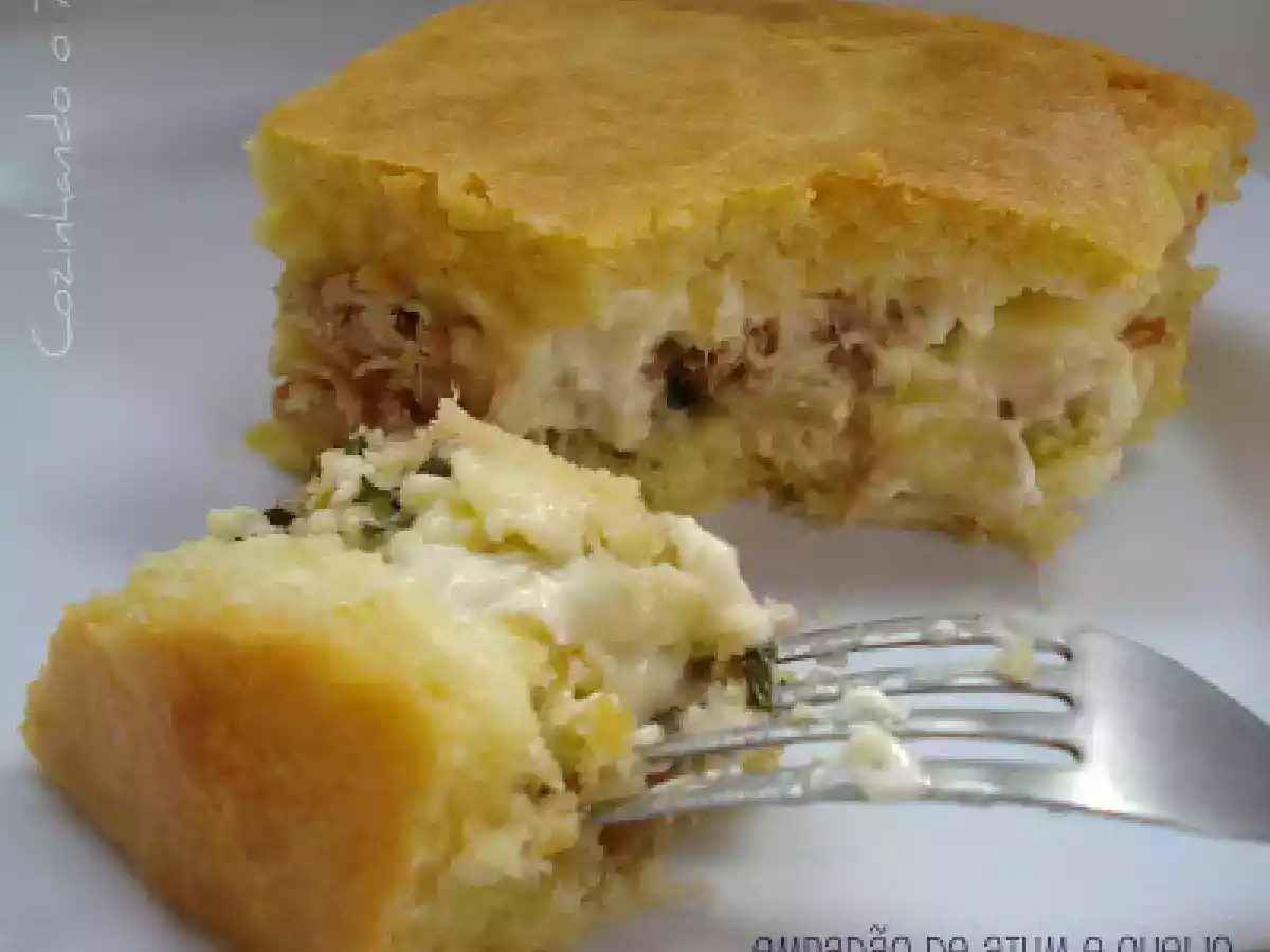 Empadão de atum e queijo