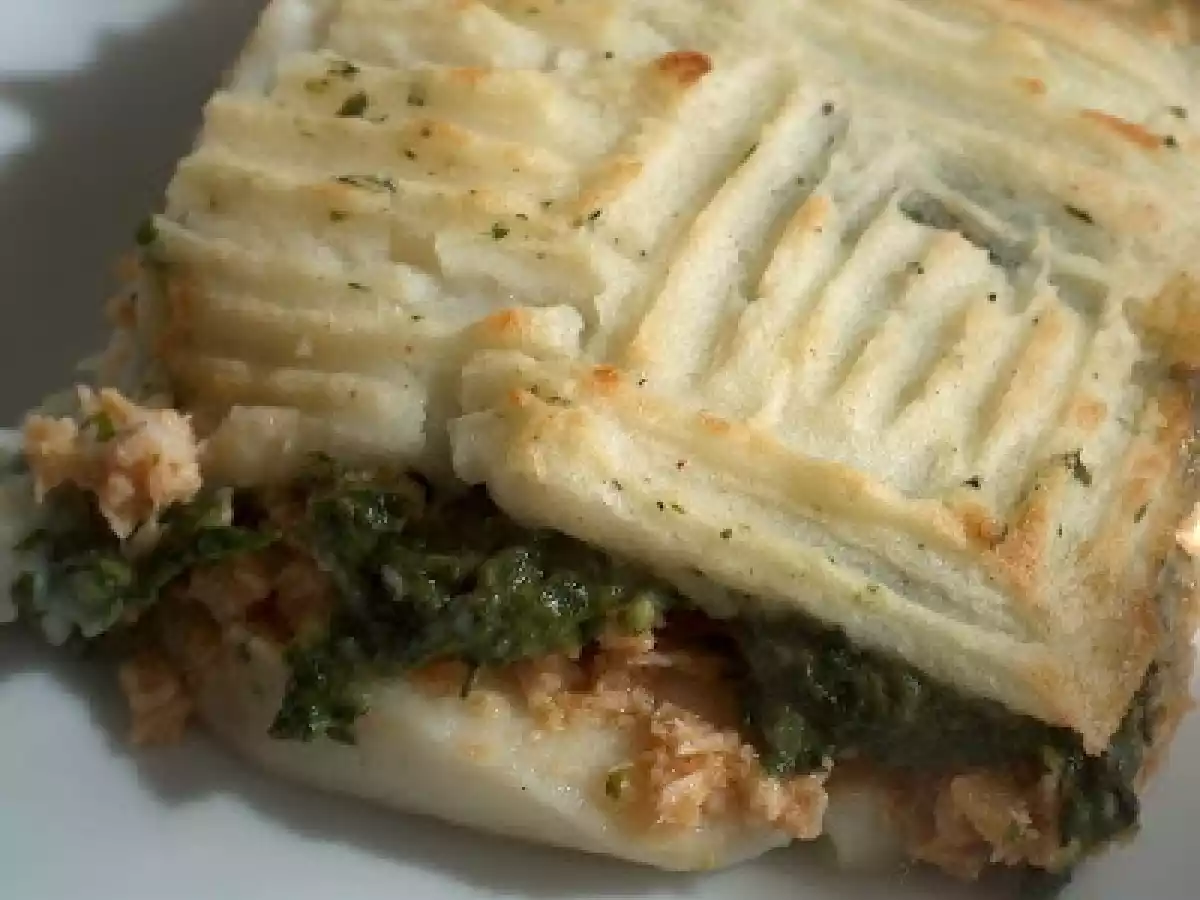 EMPADÃO DE CARNE E ESPINAFRES