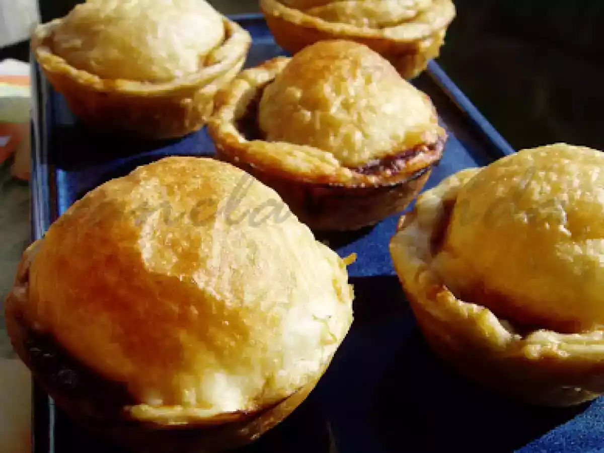 Empadas de salsichas