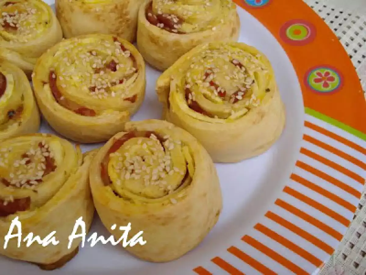 Enrolado de Calabresa e Queijo - foto 2