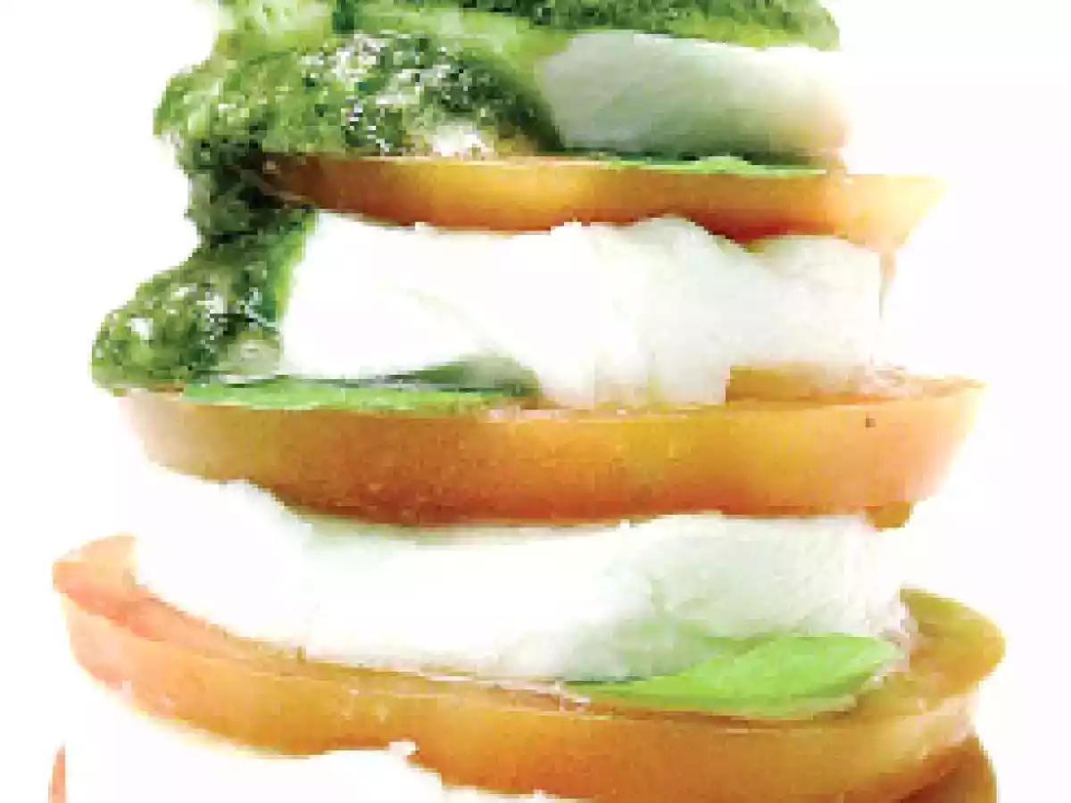 Entradas - Salada caprese ao pesto