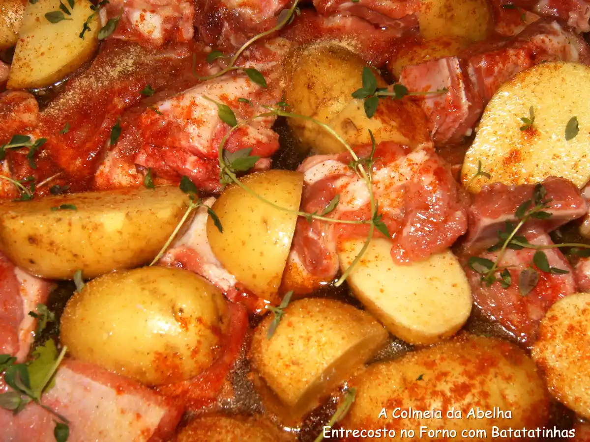 ENTRECOSTO NO FORNO COM BATATINHAS EM VINHO ROSÉ - foto 2