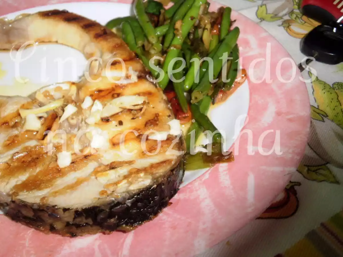 Espadarte grelhado com feijão verde salteado - foto 3
