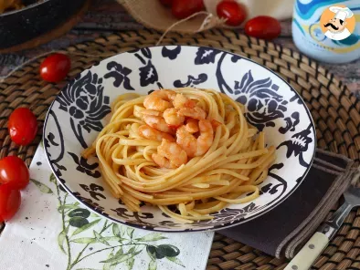 Espaguete com camarão, tomate cereja e manjericão, foto 1